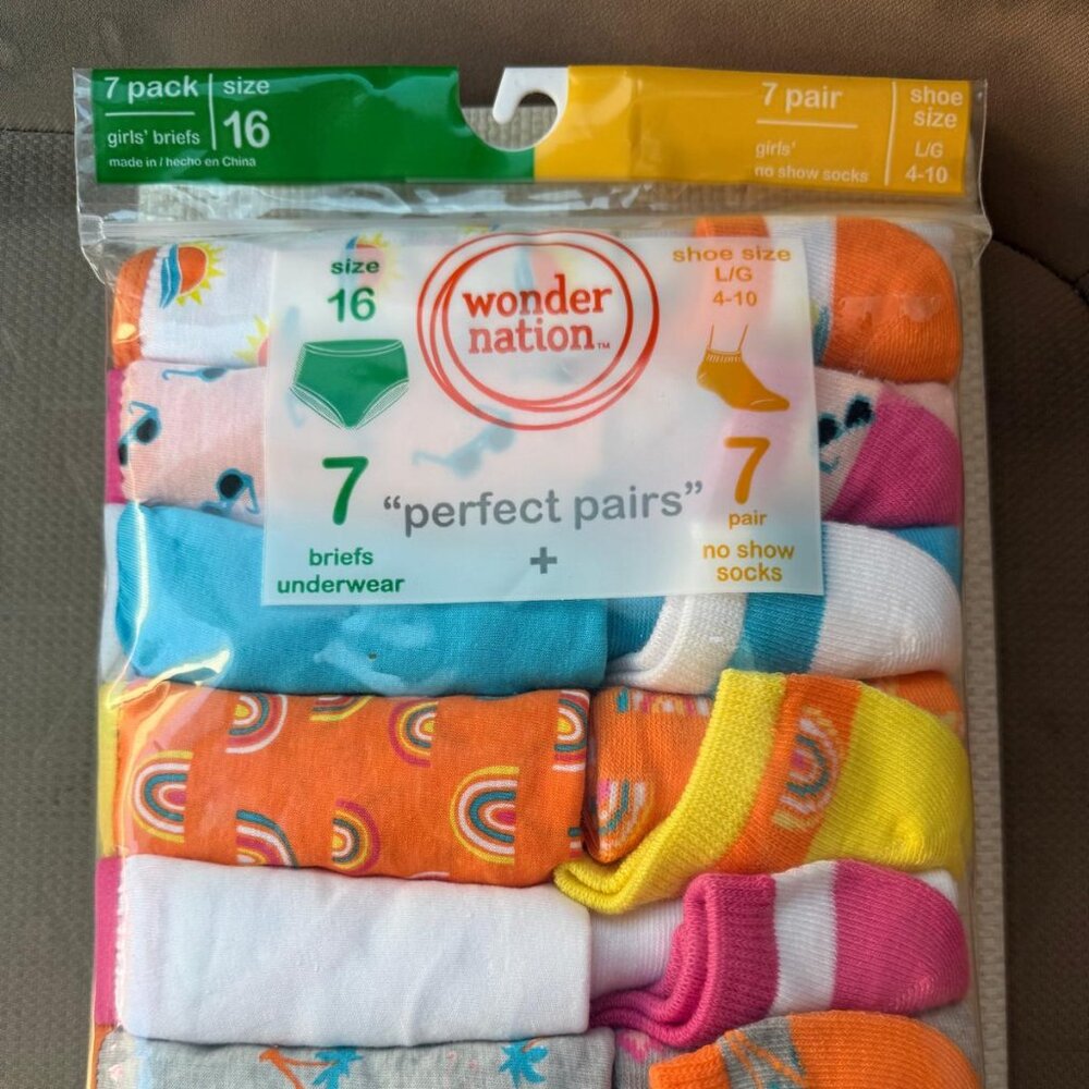 Wonder Nation Girls Briefs and Socks Size 16 New